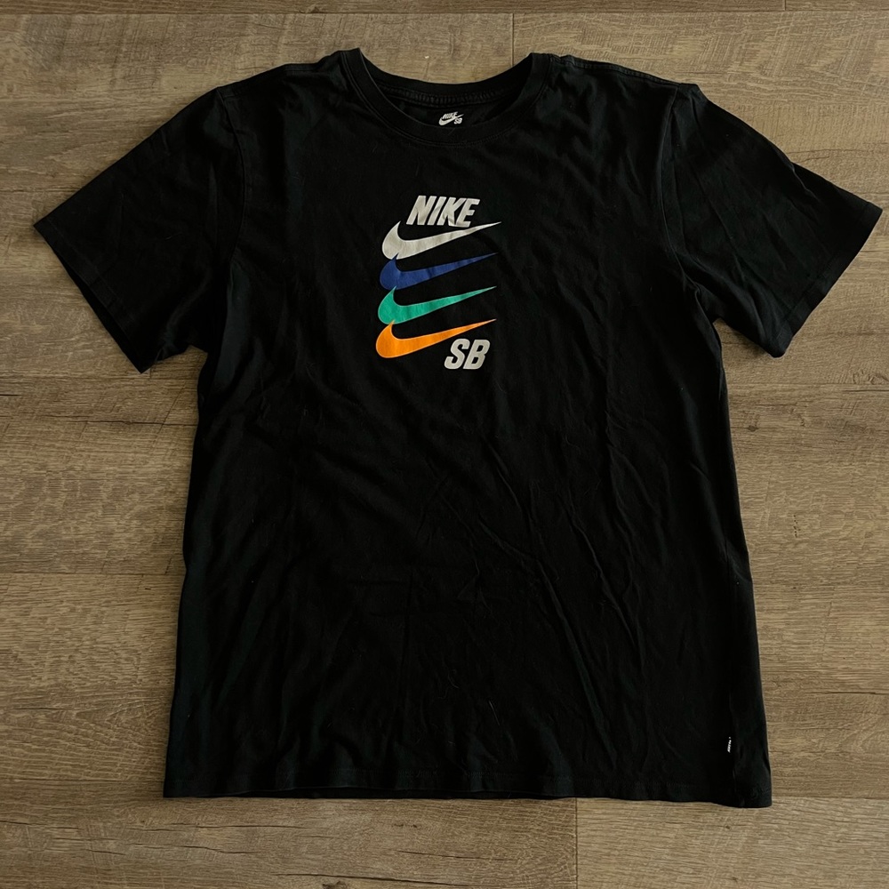 Nike SB size large black swoosh t shirt